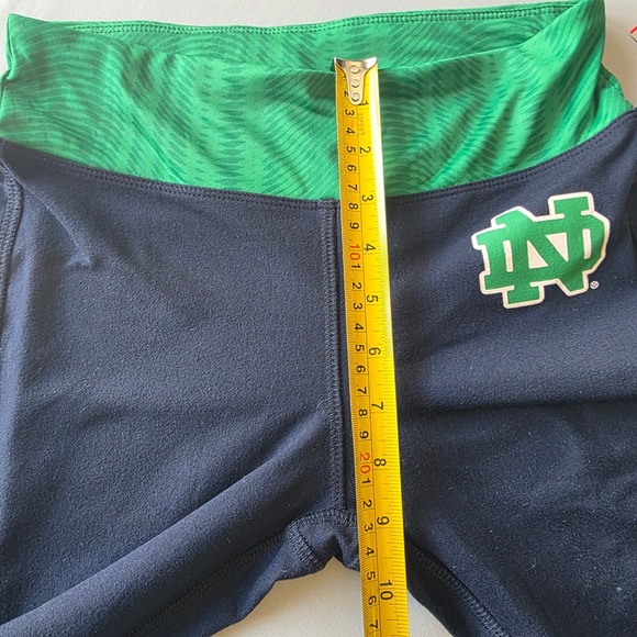 Notre Dame womens small Fighting Irish Colosseum Athletic 3/4-7/8L
Leggings blue - Picture 5 of 6